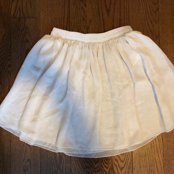 🌷 2 for $15 🌷- White American Apparel Skirt - Picture 2 of 3